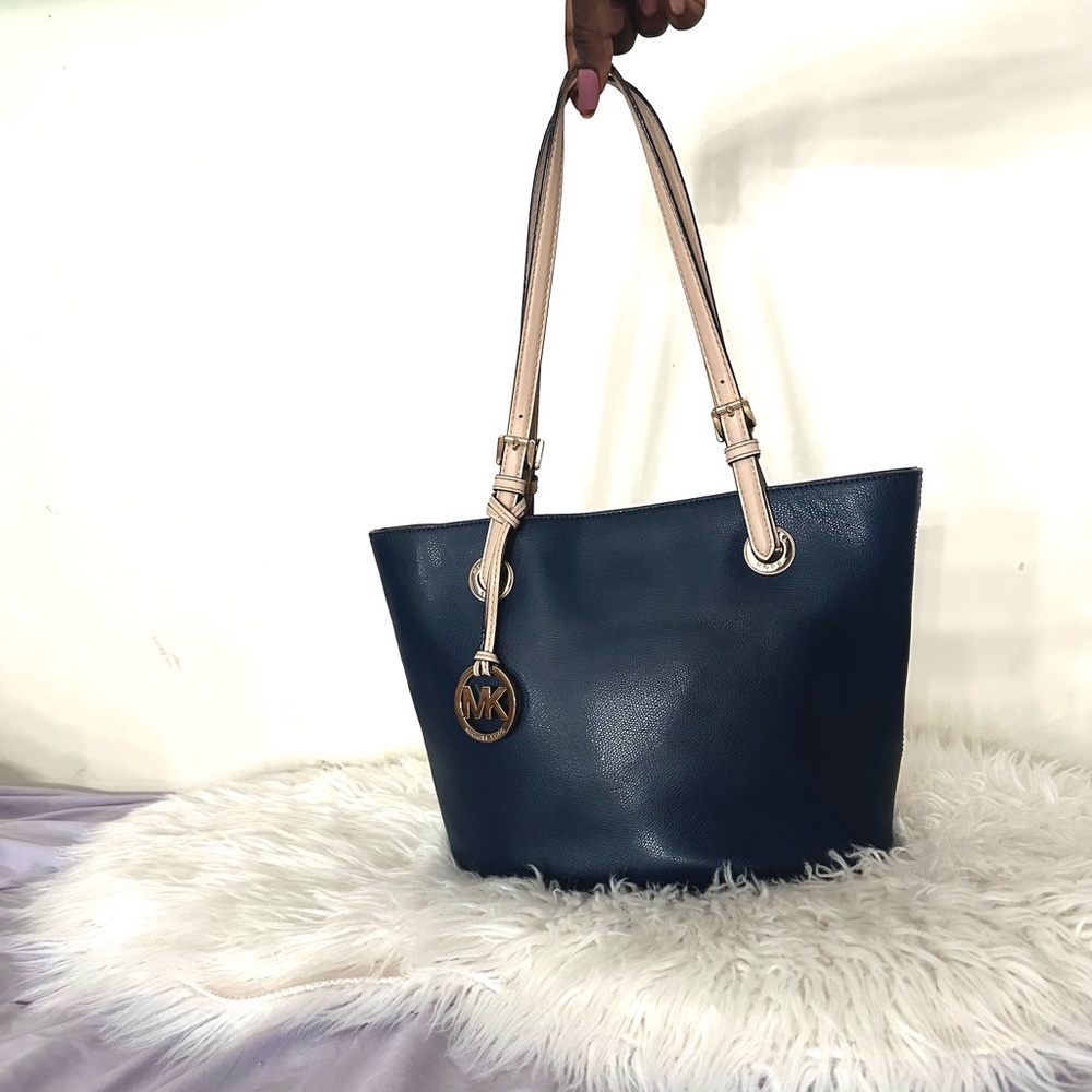 Navy blue Michael Kors bag - Picture 3 of 4